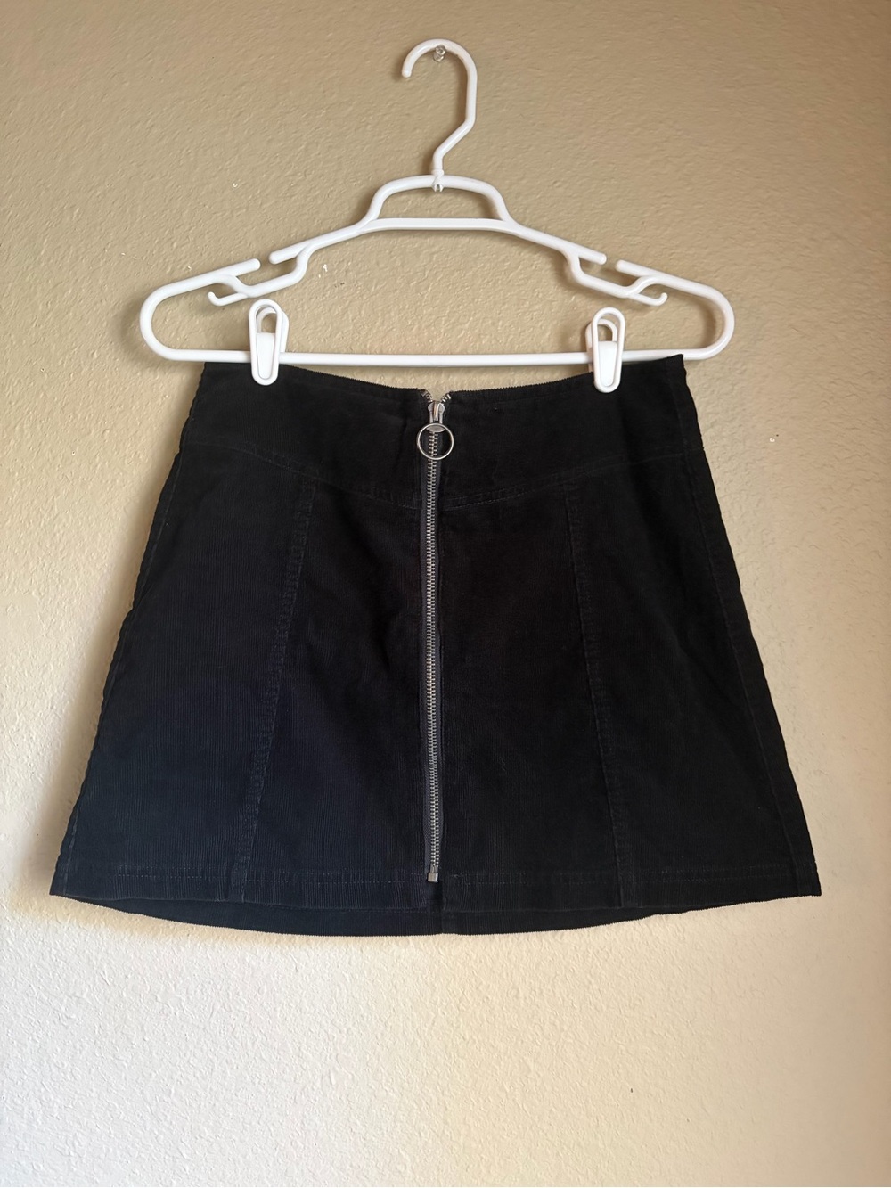 Forever 21 Black Front-Zip Mini Skirt with Ring Pull